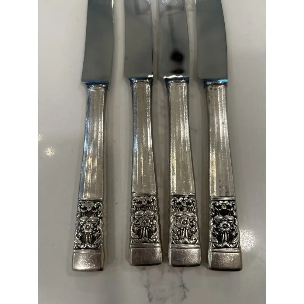 Vtg Set‎ Of 4 Oneida Community CORONATION 9.5” Dinner Knives Silverplate 1936